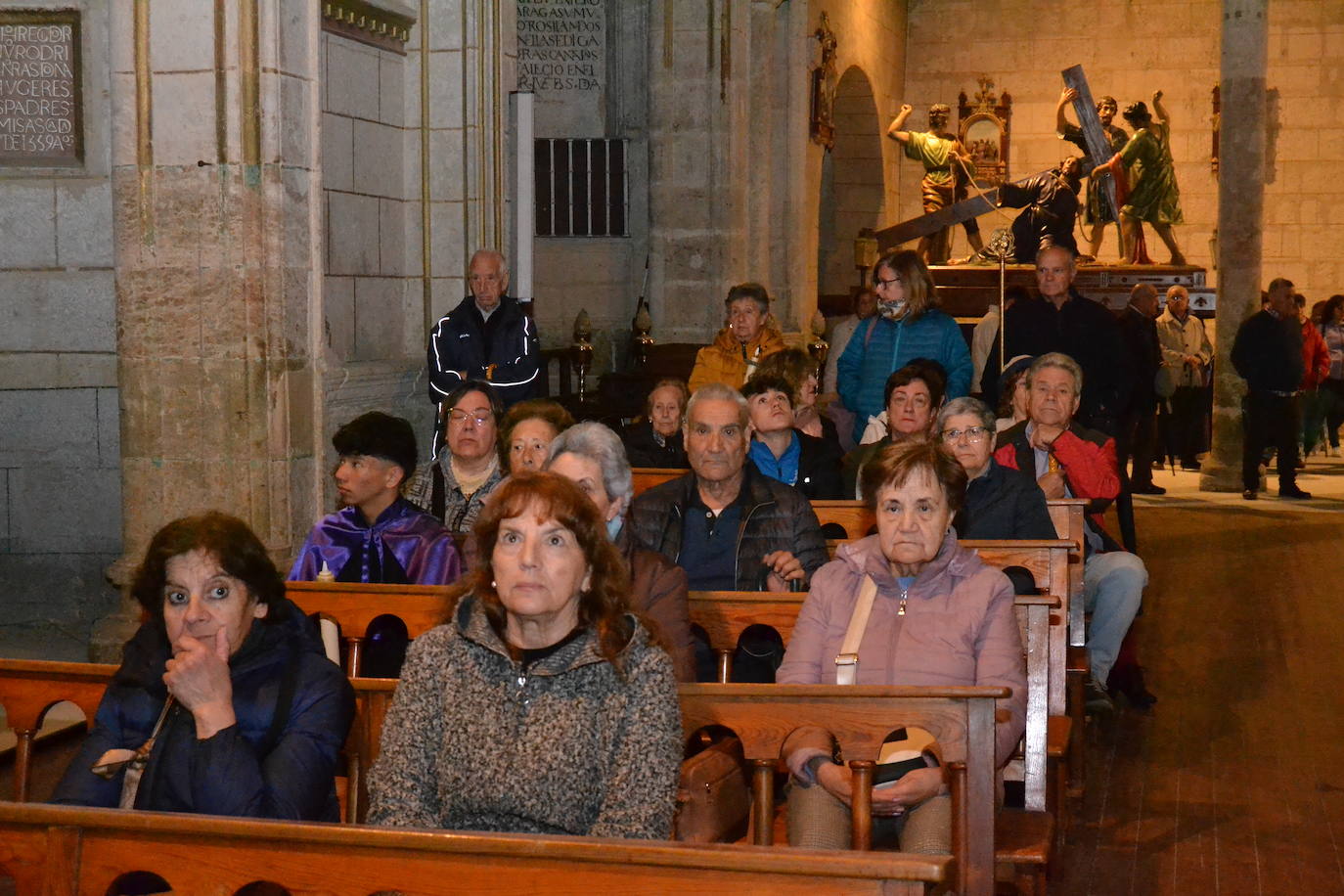 La lluvia impide a La Dolorosa recorrer Ciudad Rodrigo