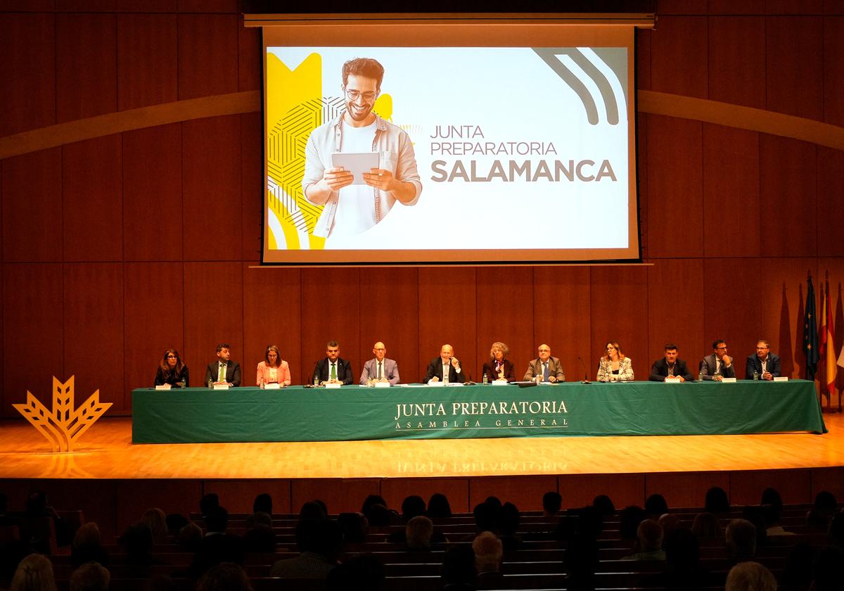 Caja Rural de Salamanca celebra con éxito su Junta Preparatoria en la capital charra