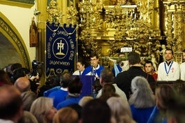 La procesión se retrasa ante la incertidumbre meteorológica