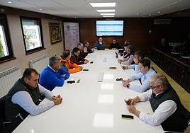Debate del cereal en la Lonja de Salamanca de este lunes, 14 de abril.
