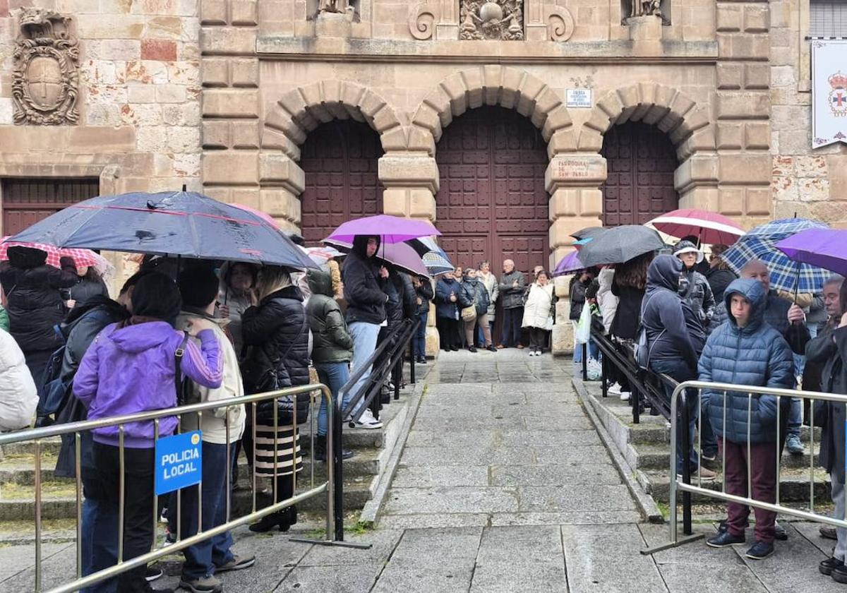 Un detenido por presunta agresión sexual a una mujer que esperaba a ver la procesión de Jesús Rescatado