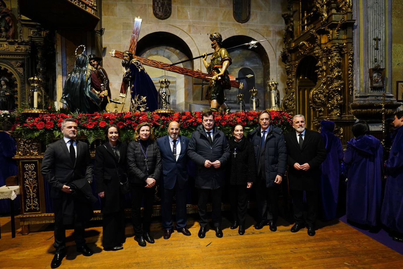 Emoción contenida en San Julián: así se ha vivido la suspensión de la segunda procesión de este Viernes Santo
