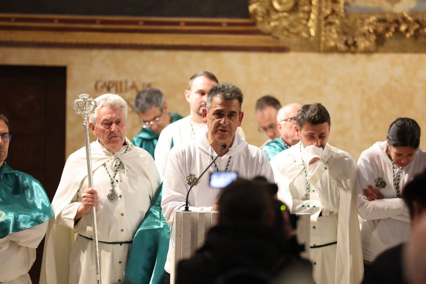 La lluvia obliga a suspender las cuatro procesiones del Viernes Santo y desata las lágrimas de los congregantes