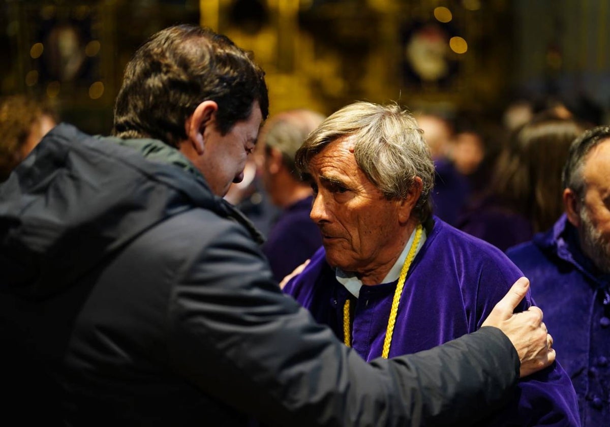 Emoción contenida en San Julián: así se ha vivido la suspensión de la segunda procesión de este Viernes Santo