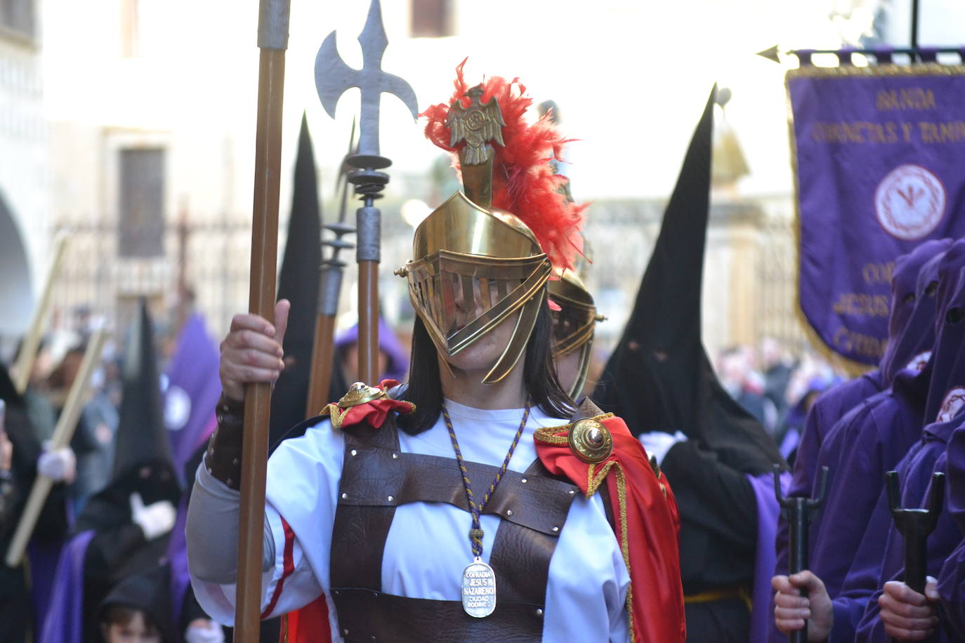 El Santo Entierro recorre Ciudad Rodrigo entre devoción y emoción