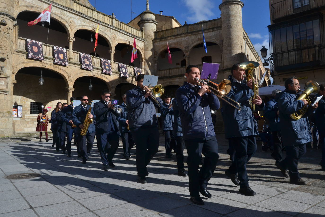 El Santo Entierro recorre Ciudad Rodrigo entre devoción y emoción