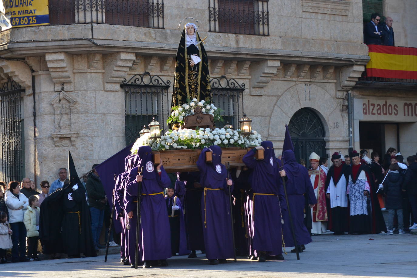 El Santo Entierro recorre Ciudad Rodrigo entre devoción y emoción