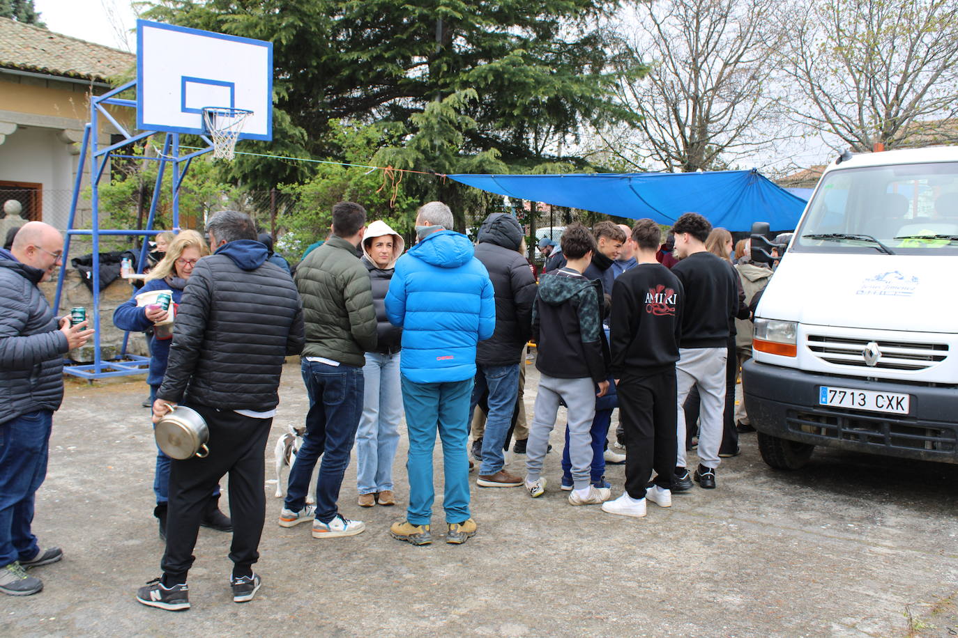 El Tejado no falla a su cita con la comida del Sábado Santo