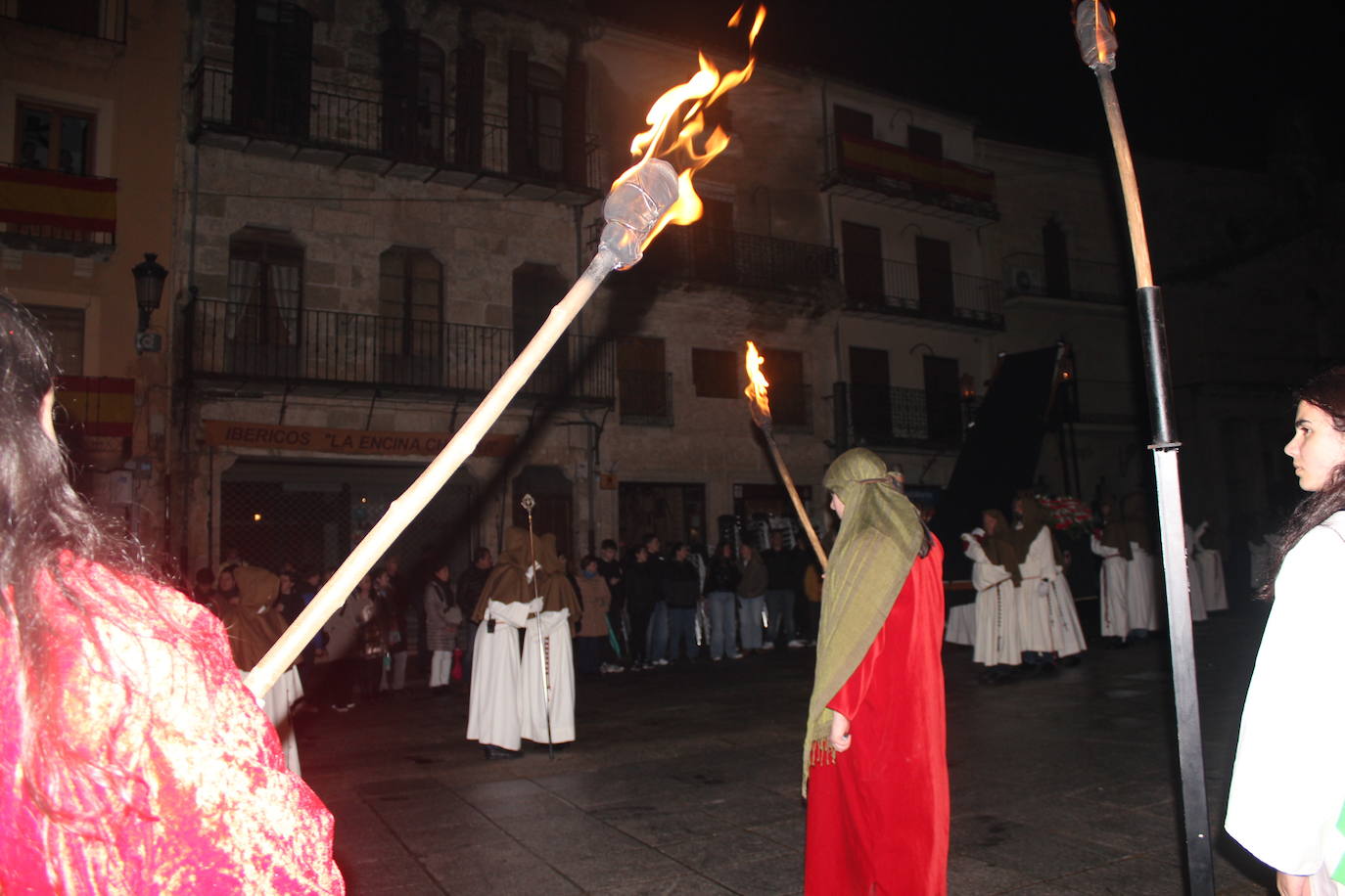 Ciudad Rodrigo saca a procesionar por primera vez su Sábana Santa