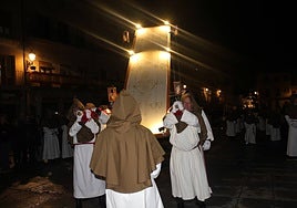 Descubrimiento de la sábana santa a su llegada a la Plaza Mayor