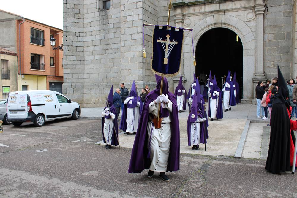 Emocionante procesión del Resucitado en Peñaranda