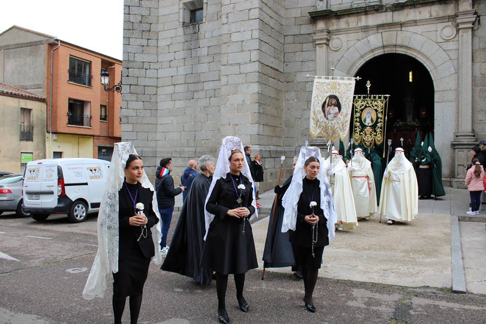 Emocionante procesión del Resucitado en Peñaranda