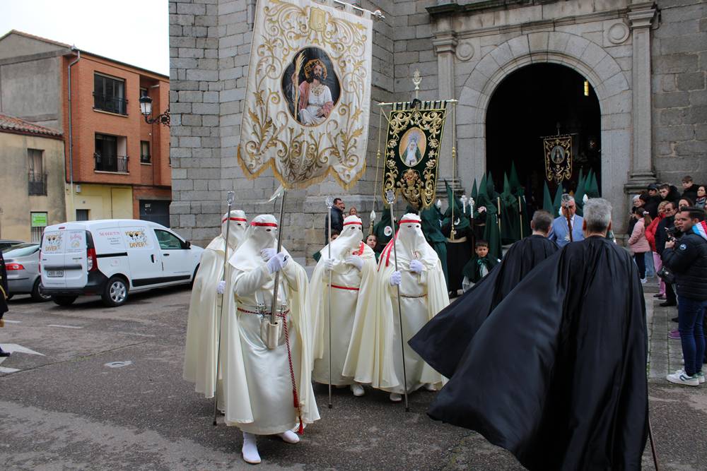 Emocionante procesión del Resucitado en Peñaranda
