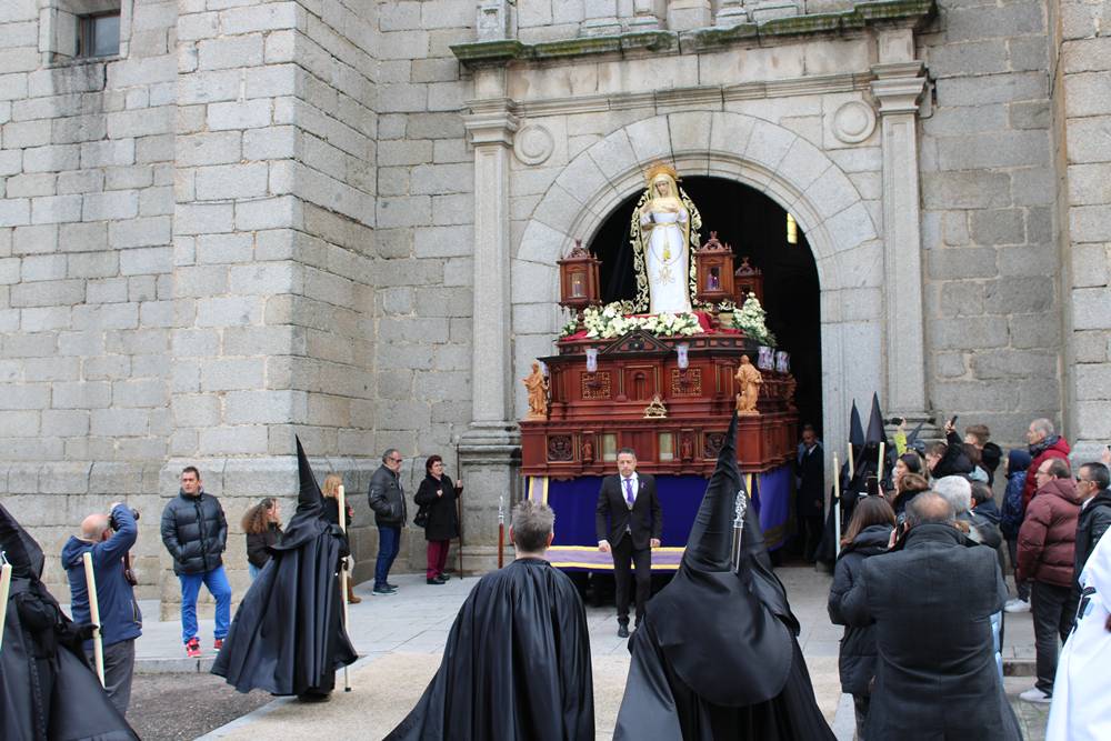 Emocionante procesión del Resucitado en Peñaranda