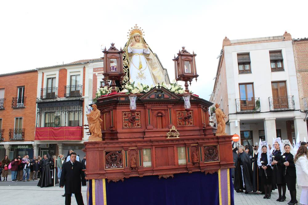 Emocionante procesión del Resucitado en Peñaranda