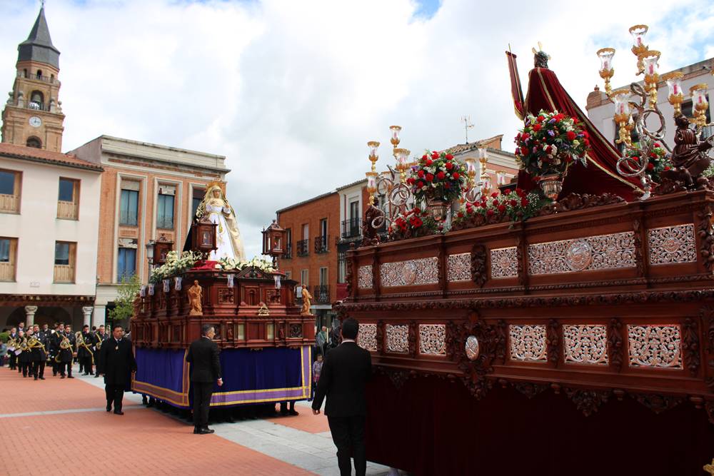 Emocionante procesión del Resucitado en Peñaranda