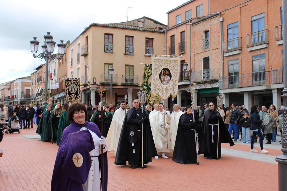 Emocionante procesión del Resucitado en Peñaranda