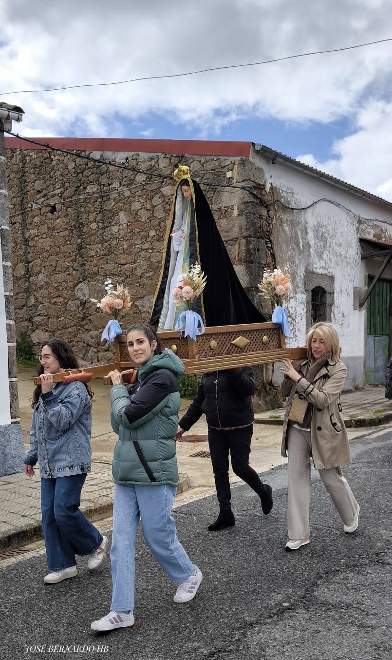 Nava de Béjar celebra la Pascua con la degustación del hornazo