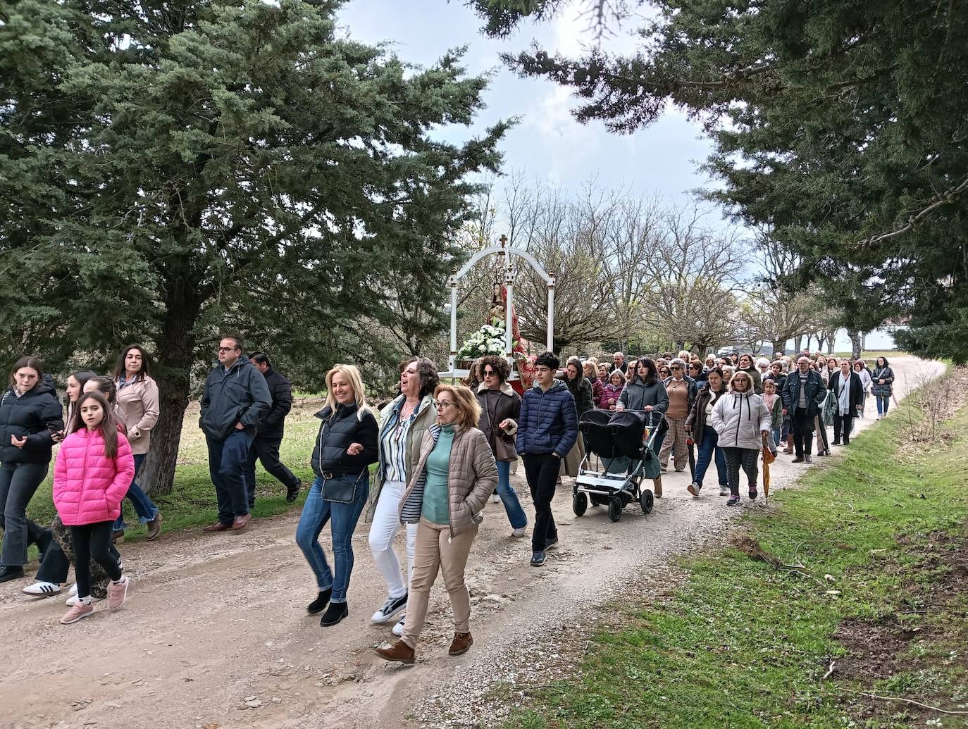 Linares celebra la procesión del encuentro y recibe a la Virgen del Buen Suceso