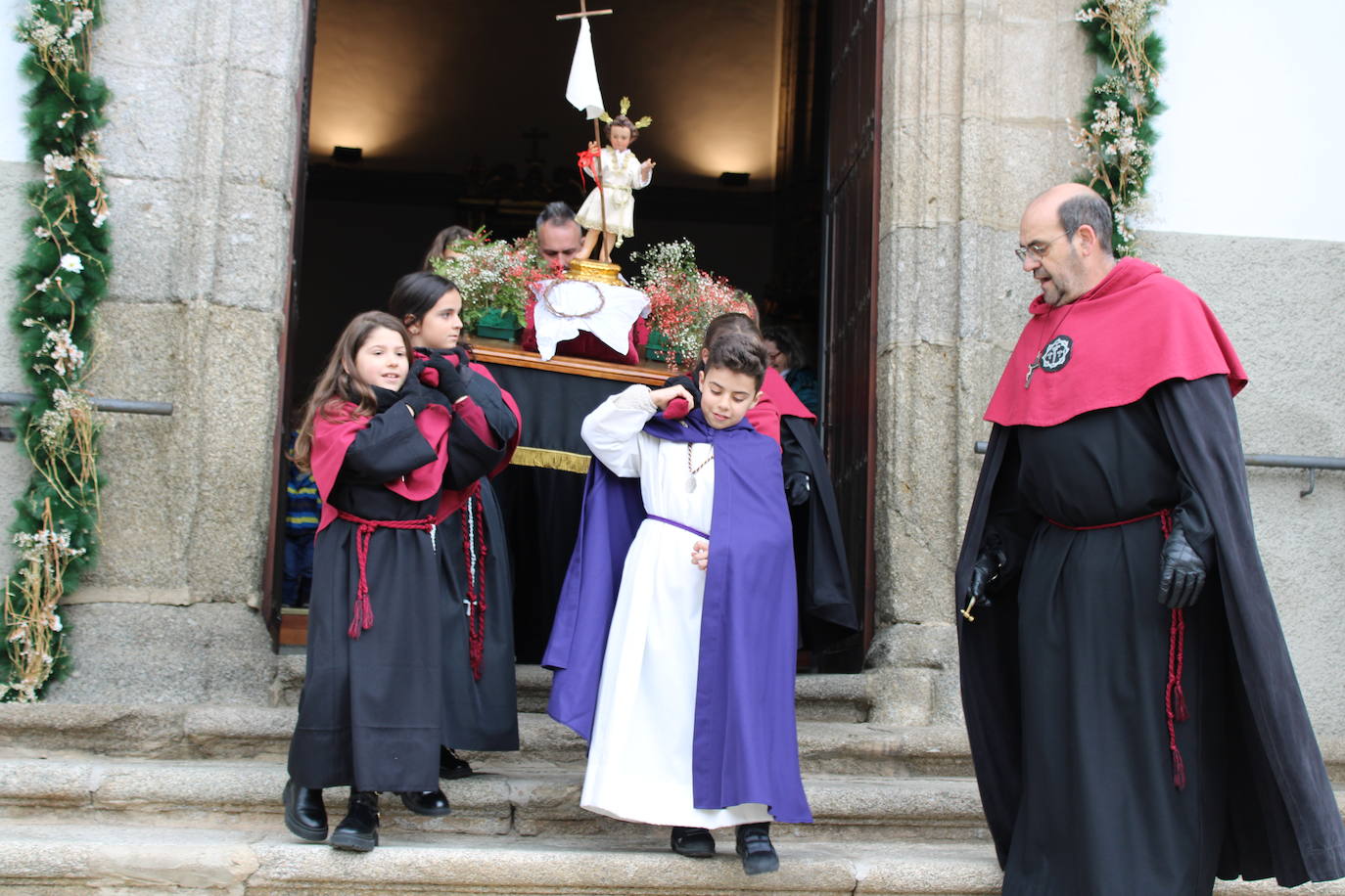 Los niños despiden la Semana Santa bejarana con la procesión de Jesús de Pasión y Gloria
