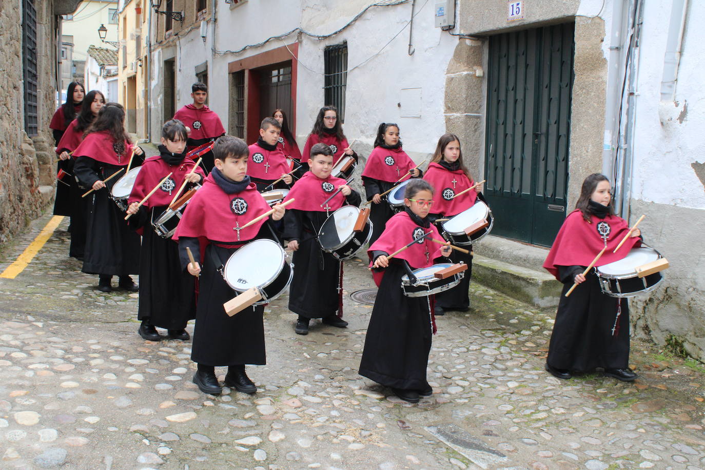 Los niños despiden la Semana Santa bejarana con la procesión de Jesús de Pasión y Gloria