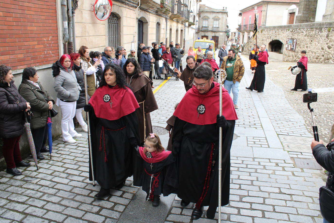 Los niños despiden la Semana Santa bejarana con la procesión de Jesús de Pasión y Gloria