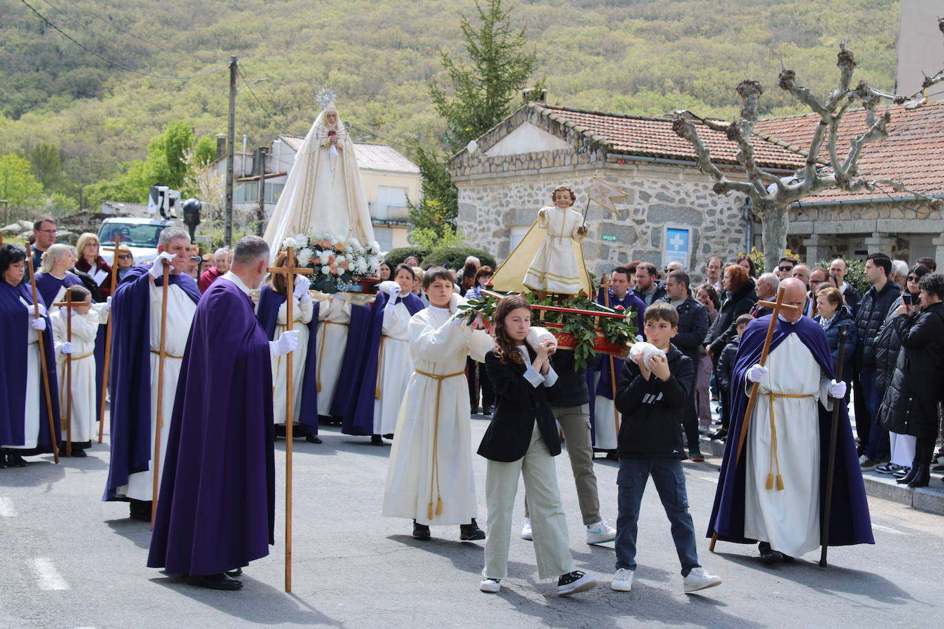 Sanchotello celebra el encuentro de Jesús con su madre