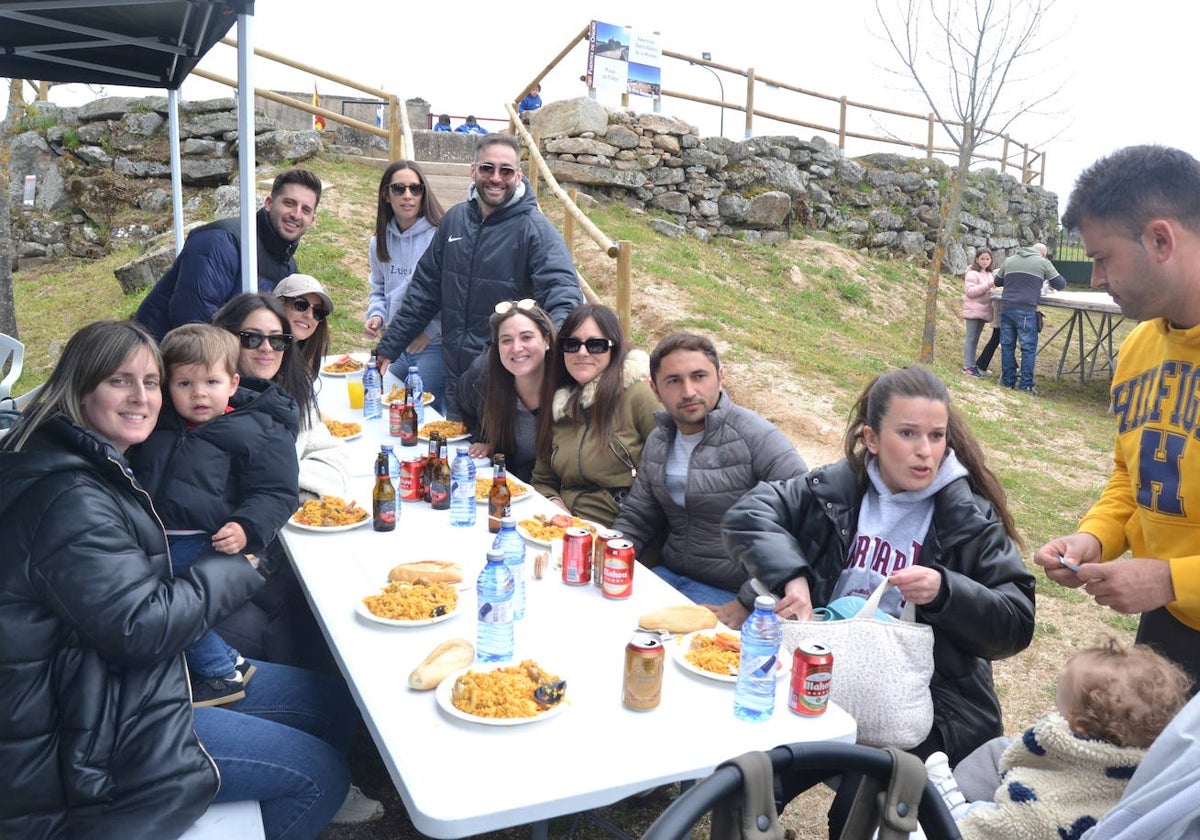 Fuentes de Oñoro celebra el Día del Hornazo