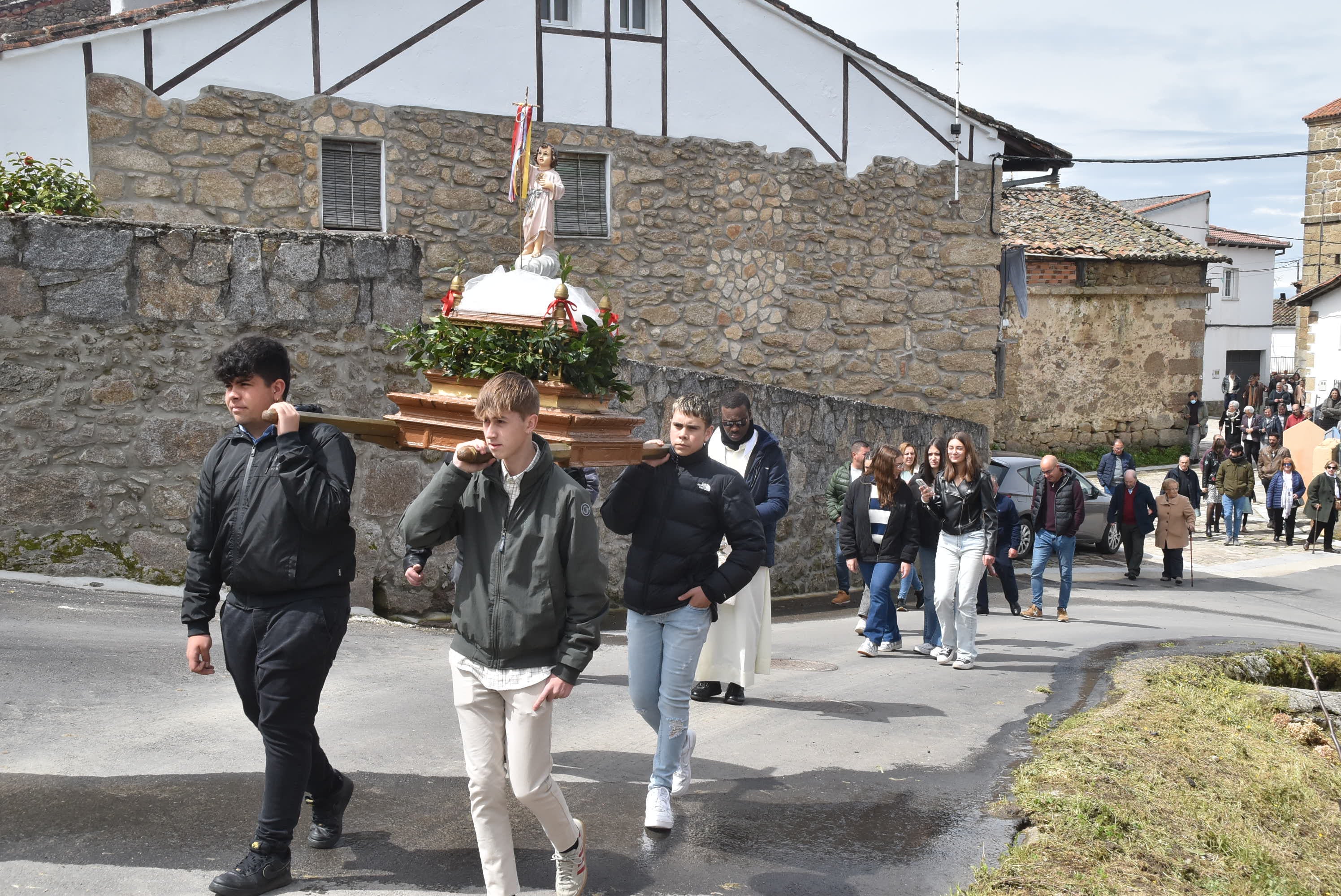 Cantagallo celebra el Lunes de Pascua con la tradicional procesión con el Niño Jesús