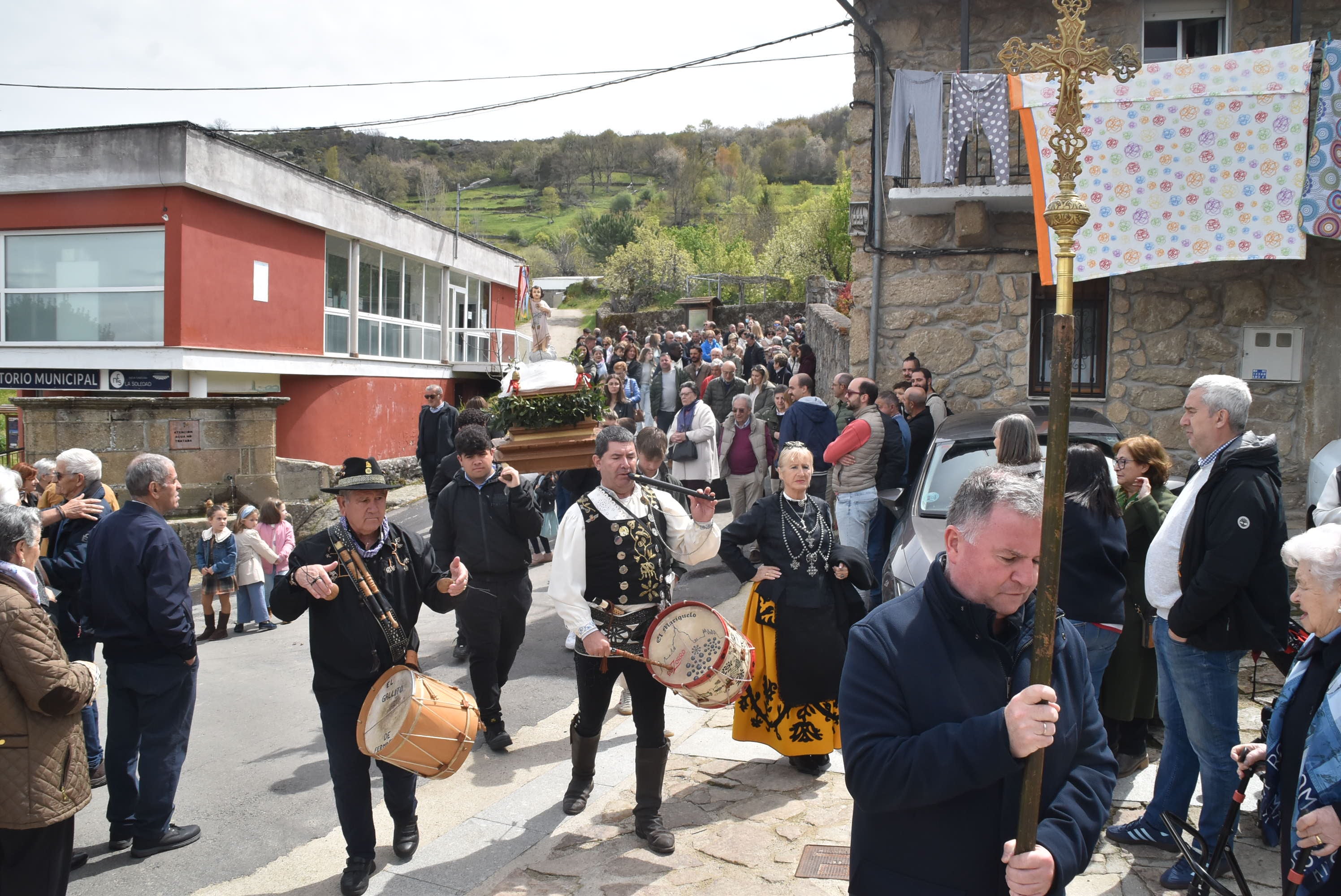 Cantagallo celebra el Lunes de Pascua con la tradicional procesión con el Niño Jesús
