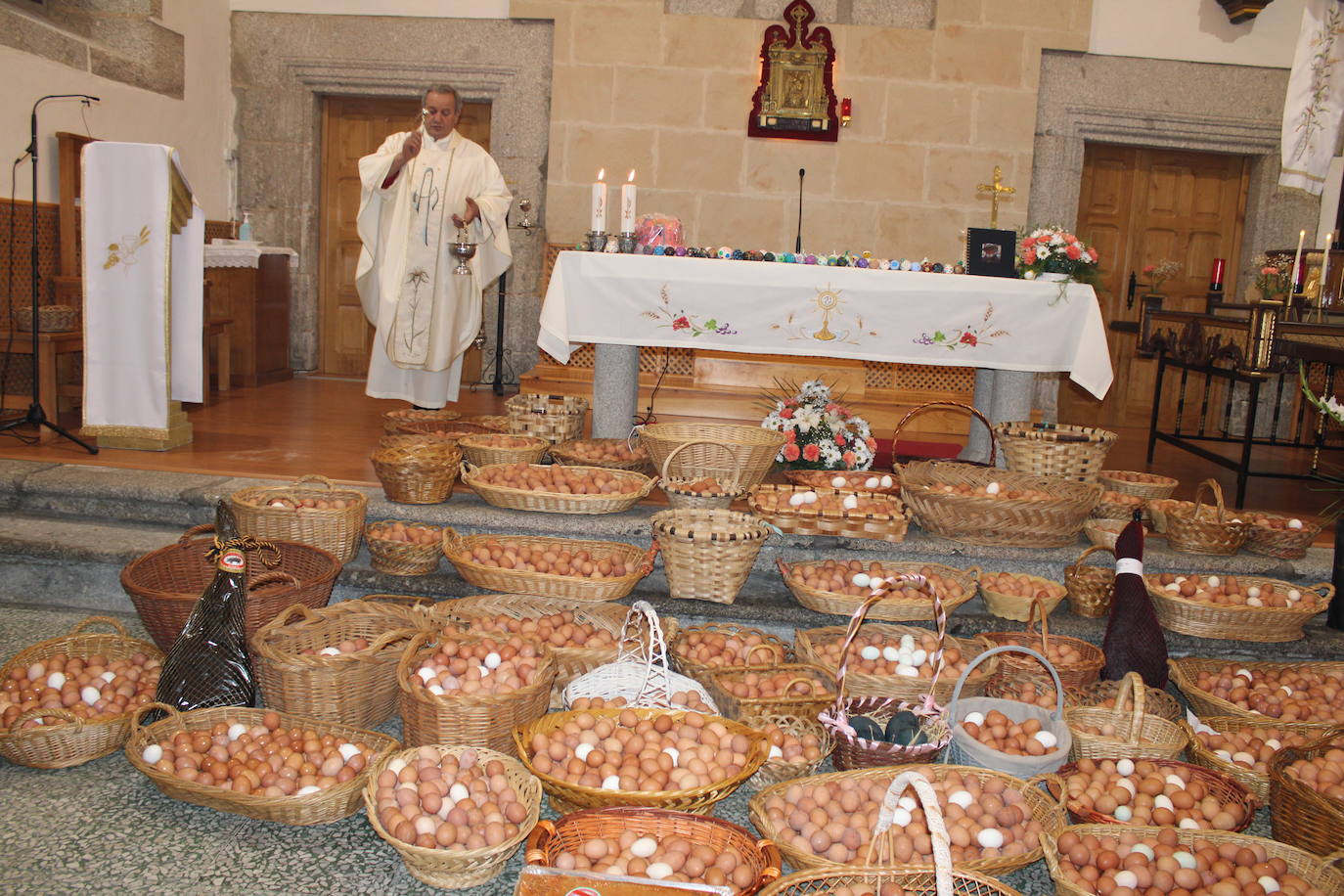 Récord en Fuenterroble de Salvatierra: 6.168 huevos para el Cristo del Socorro