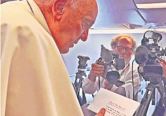 El papa Francisco recoge la carta póstuma de Pablo María de la Cruz.