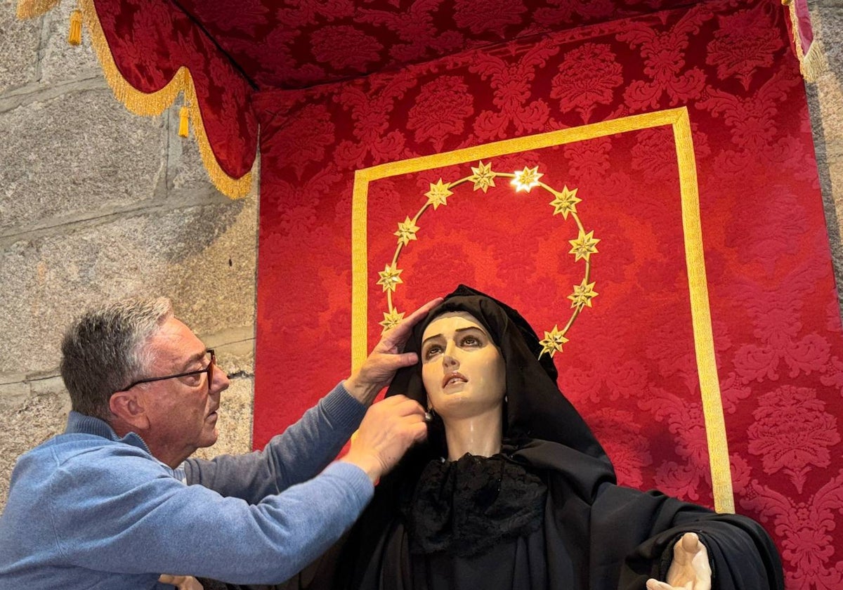 La Virgen de la Misericordia de Peñaranda, ya de negro.