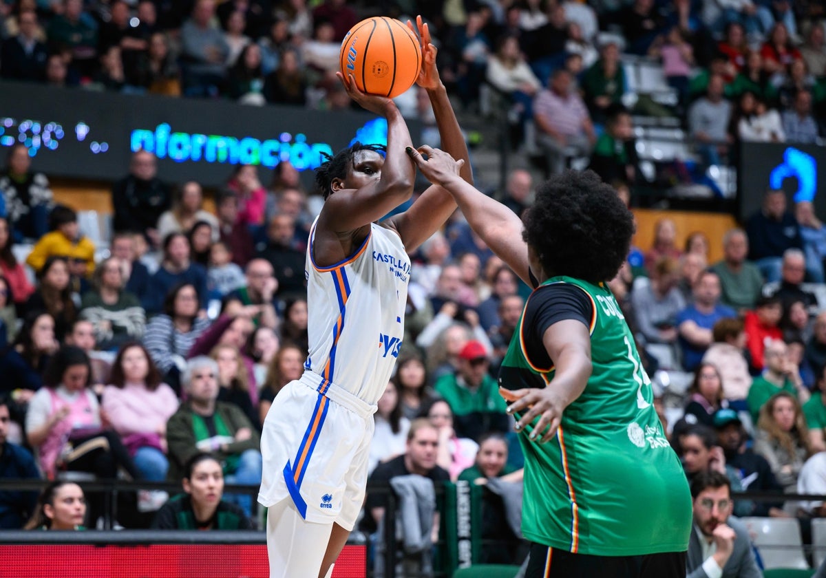 Sika Koné, la 'MVP' del Perfumerías Avenida en la fase regular de la Liga Femenina