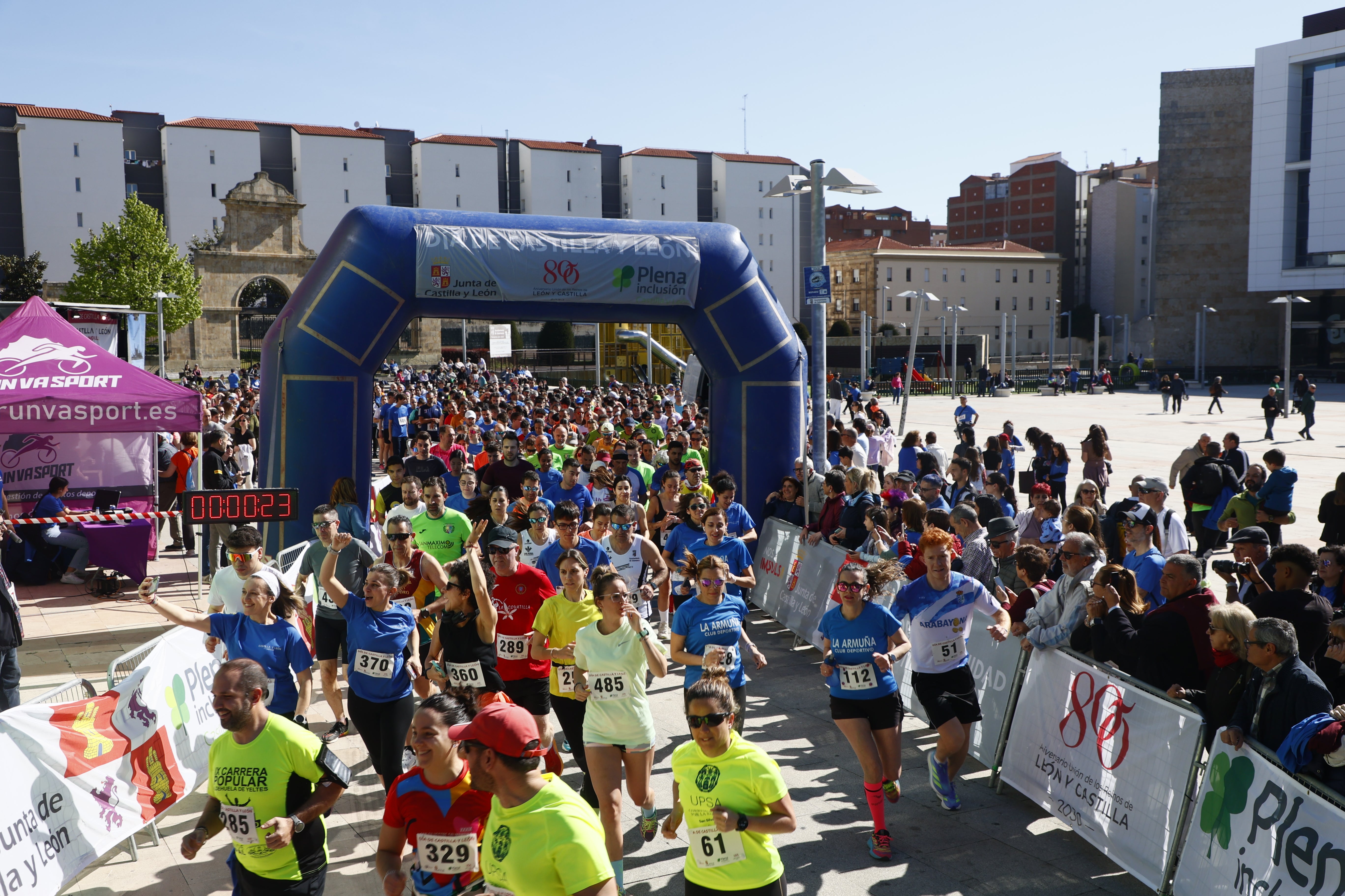 Un millar de participantes en la carrera por el Día de Castilla y León