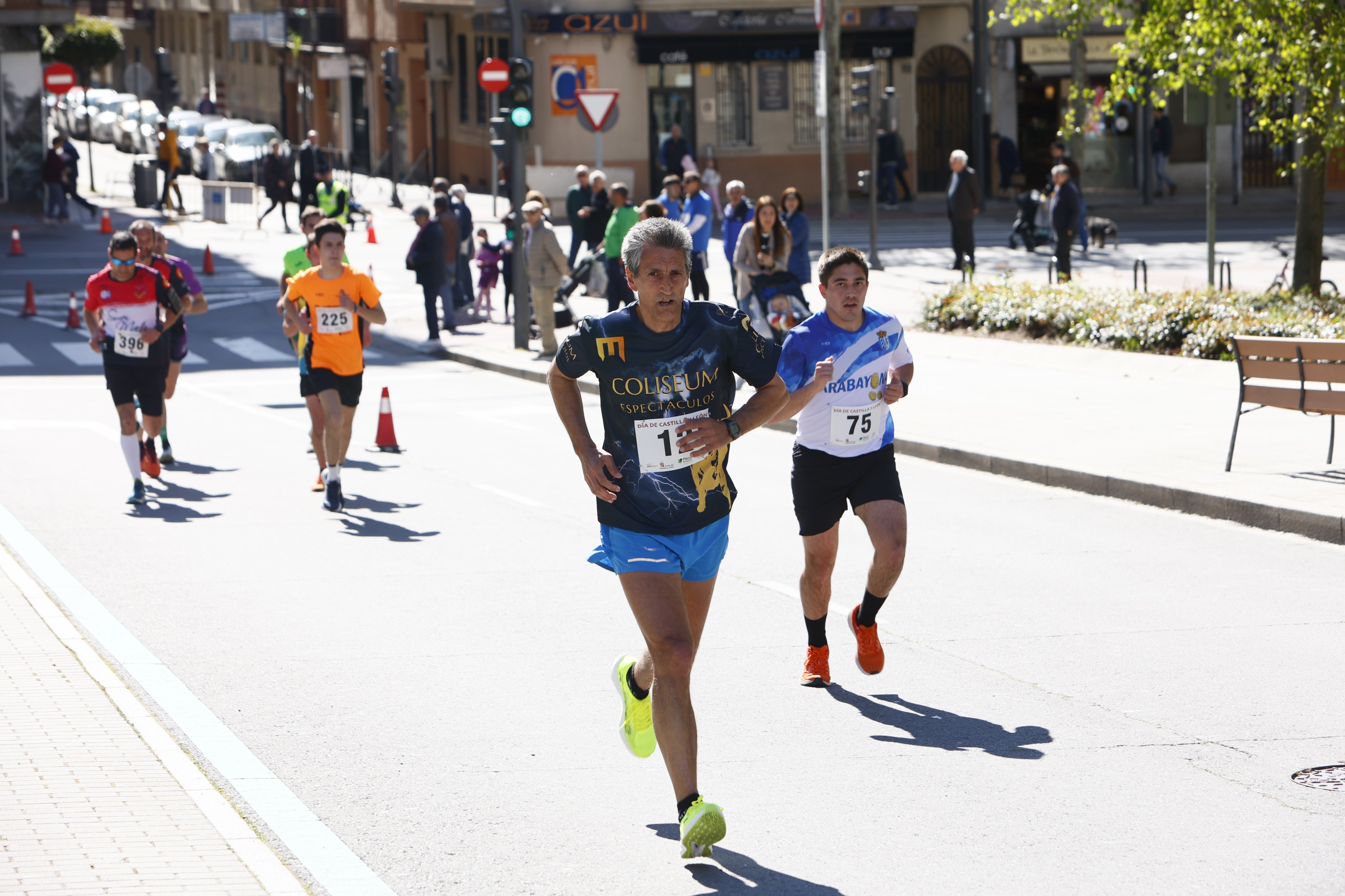Un millar de participantes en la carrera por el Día de Castilla y León