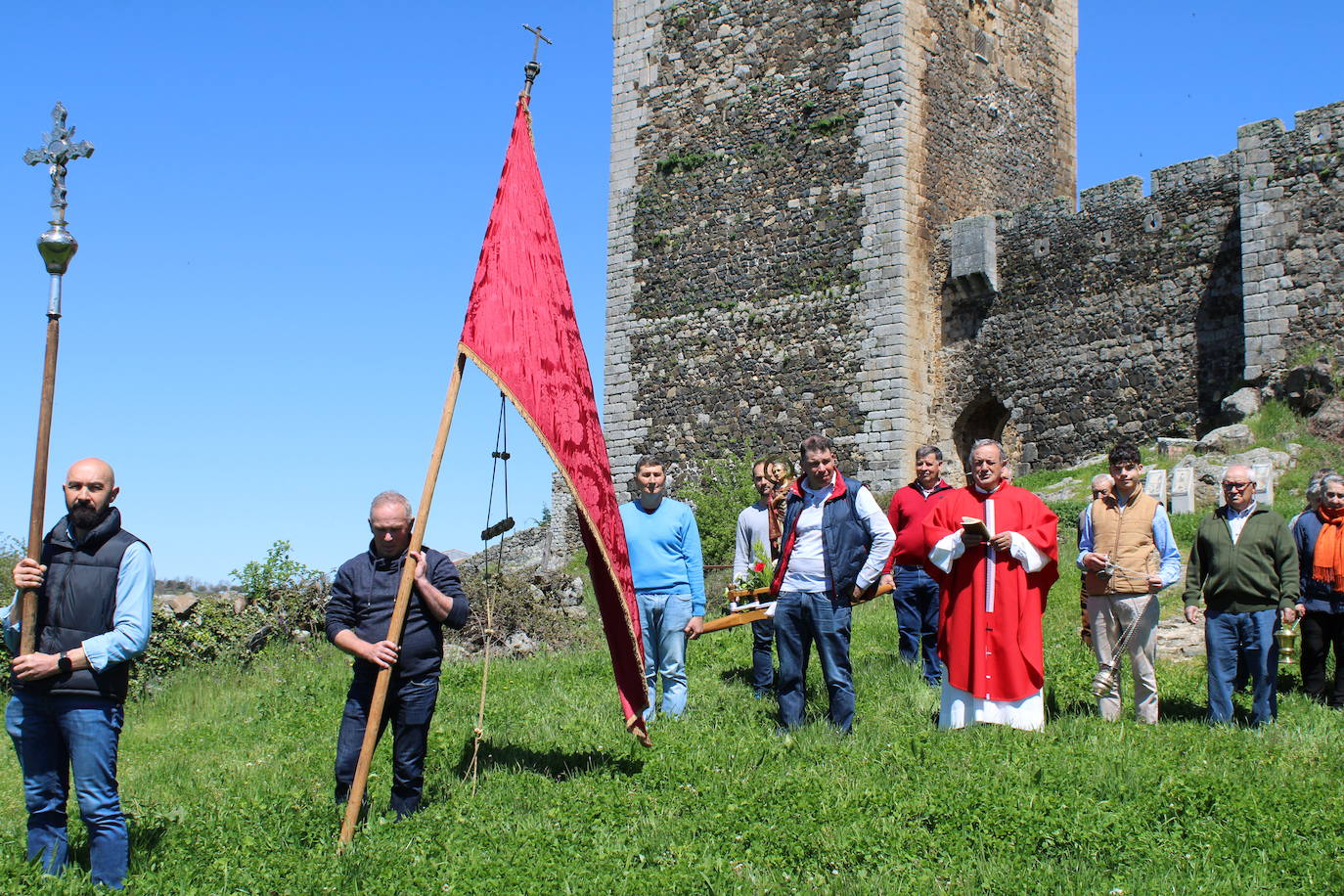 San Jorge bendice los campos del Alagón
