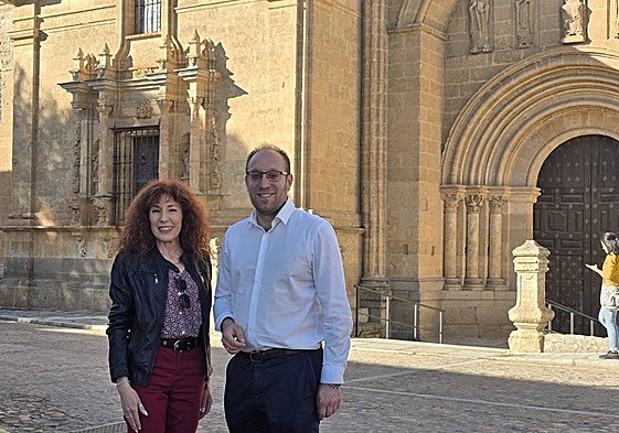 Belén Barco, concejal de Turismo, y Marcos Iglesias, alcalde.