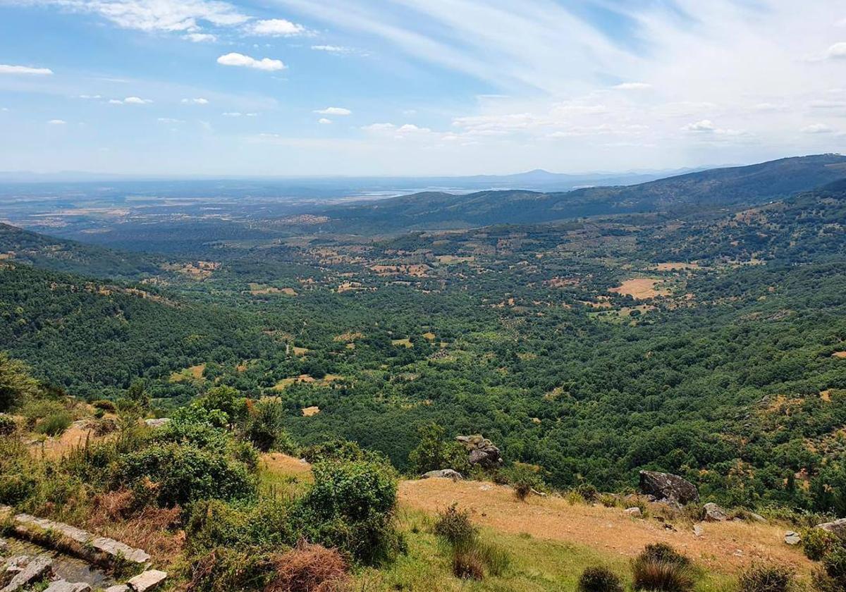 El pueblo de Salamanca que presume del desconocido balcón donde sacar la mejor foto de Extremadura