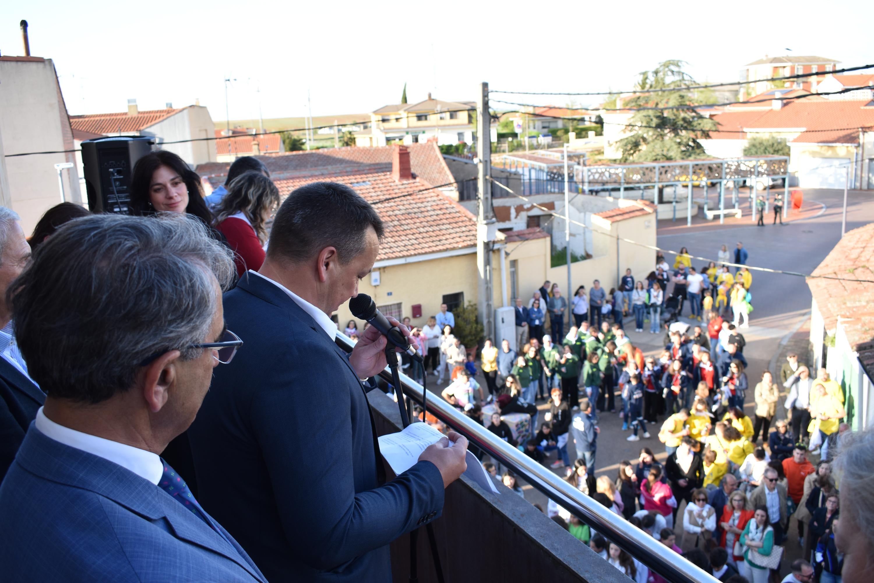 Estalla la fiesta en Doñinos de Salamanca con el chupinazo y el pregón oficial