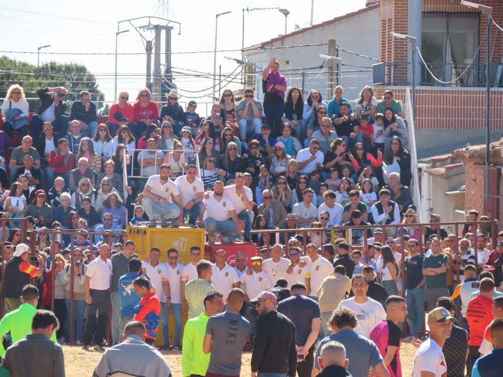 Bravura y juventud bajo un sol de justicia por las calles de Villoria