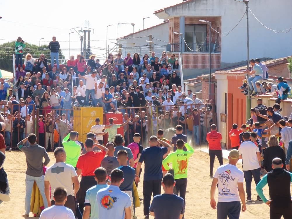 Bravura y juventud bajo un sol de justicia por las calles de Villoria