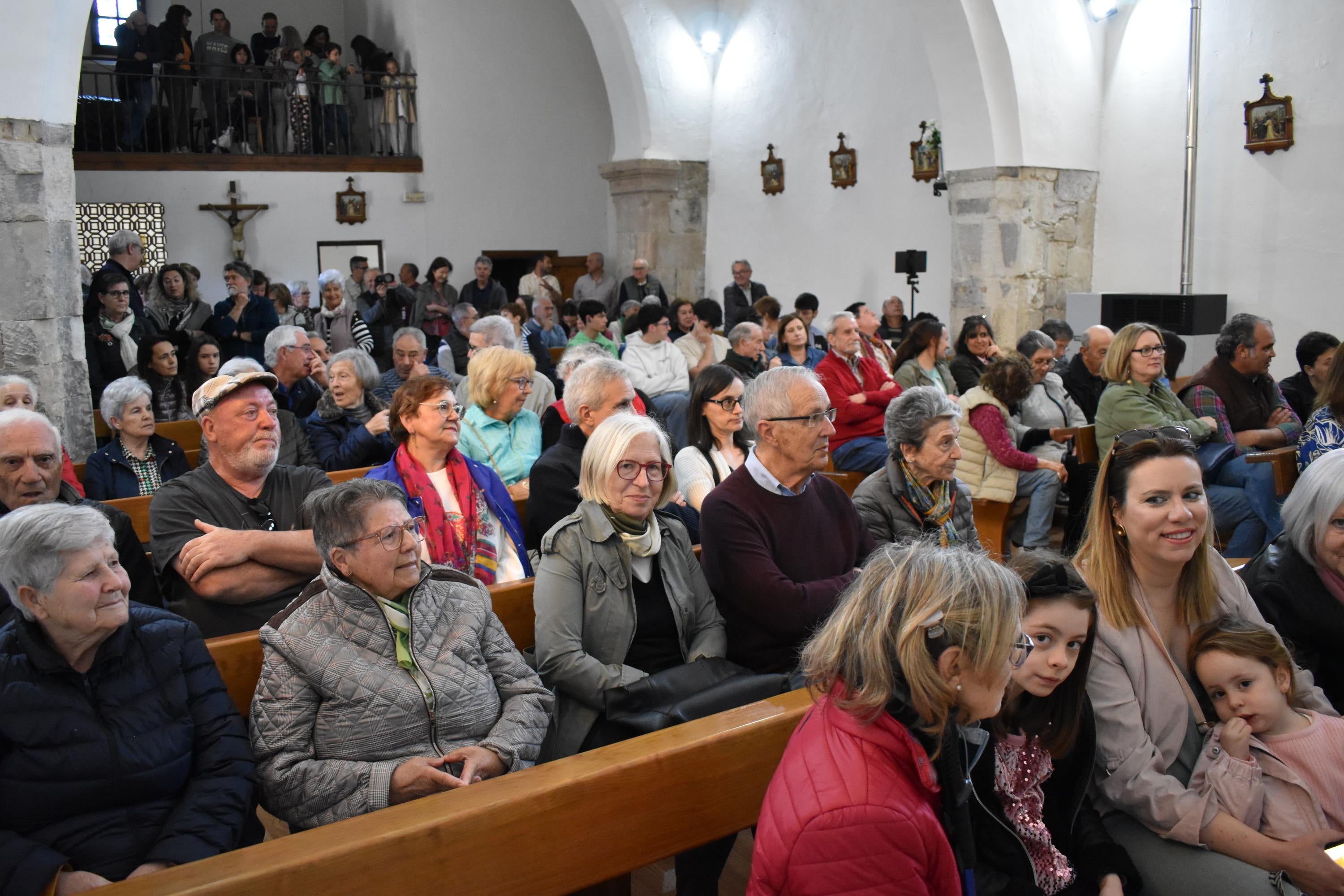 Torresmenudas suma una nueva obra escultórica sobre &quot;La última cena&quot; en la parroquia