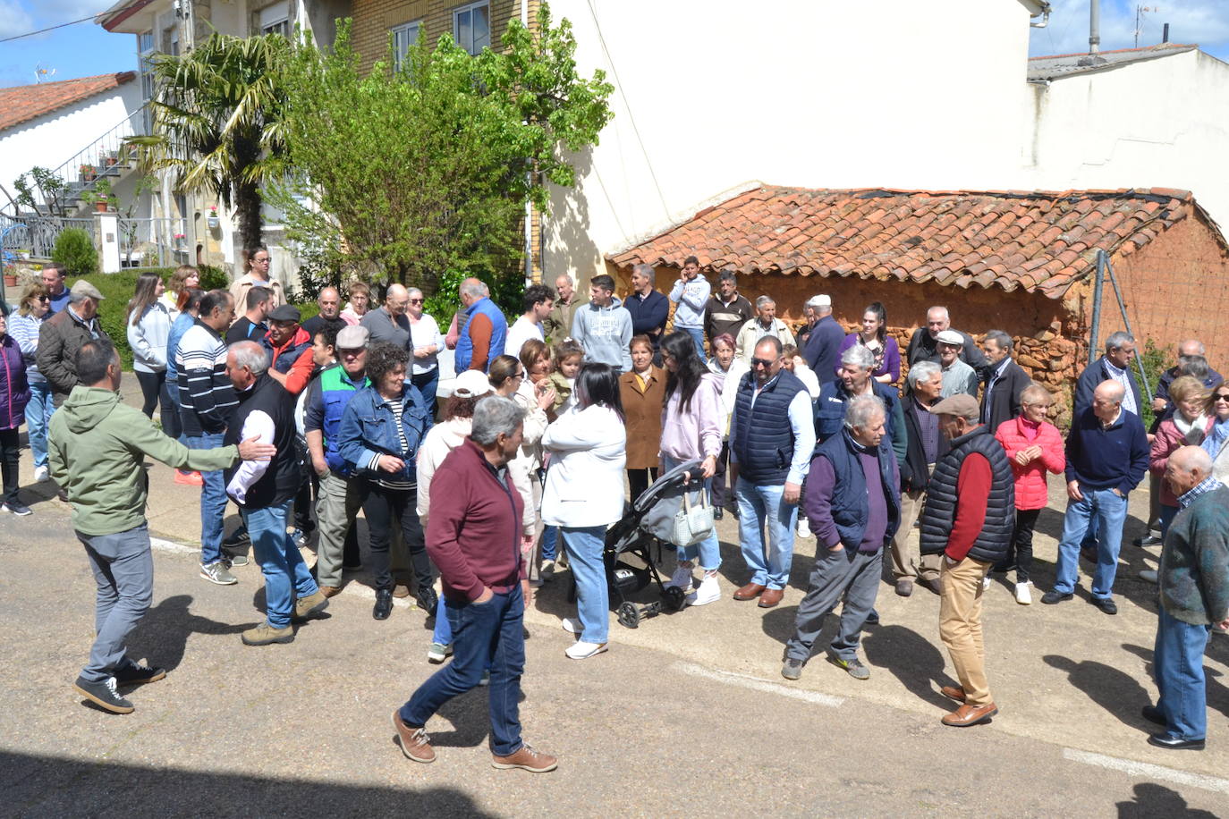 Los vecinos de Dios le Guarde muestran su hartazgo ante los robos: «Están saqueando nuestras casas. No podemos dormir»