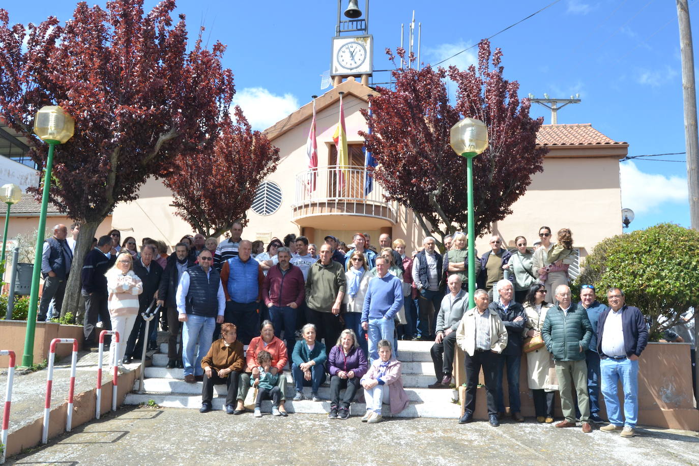 Los vecinos de Dios le Guarde muestran su hartazgo ante los robos: «Están saqueando nuestras casas. No podemos dormir»