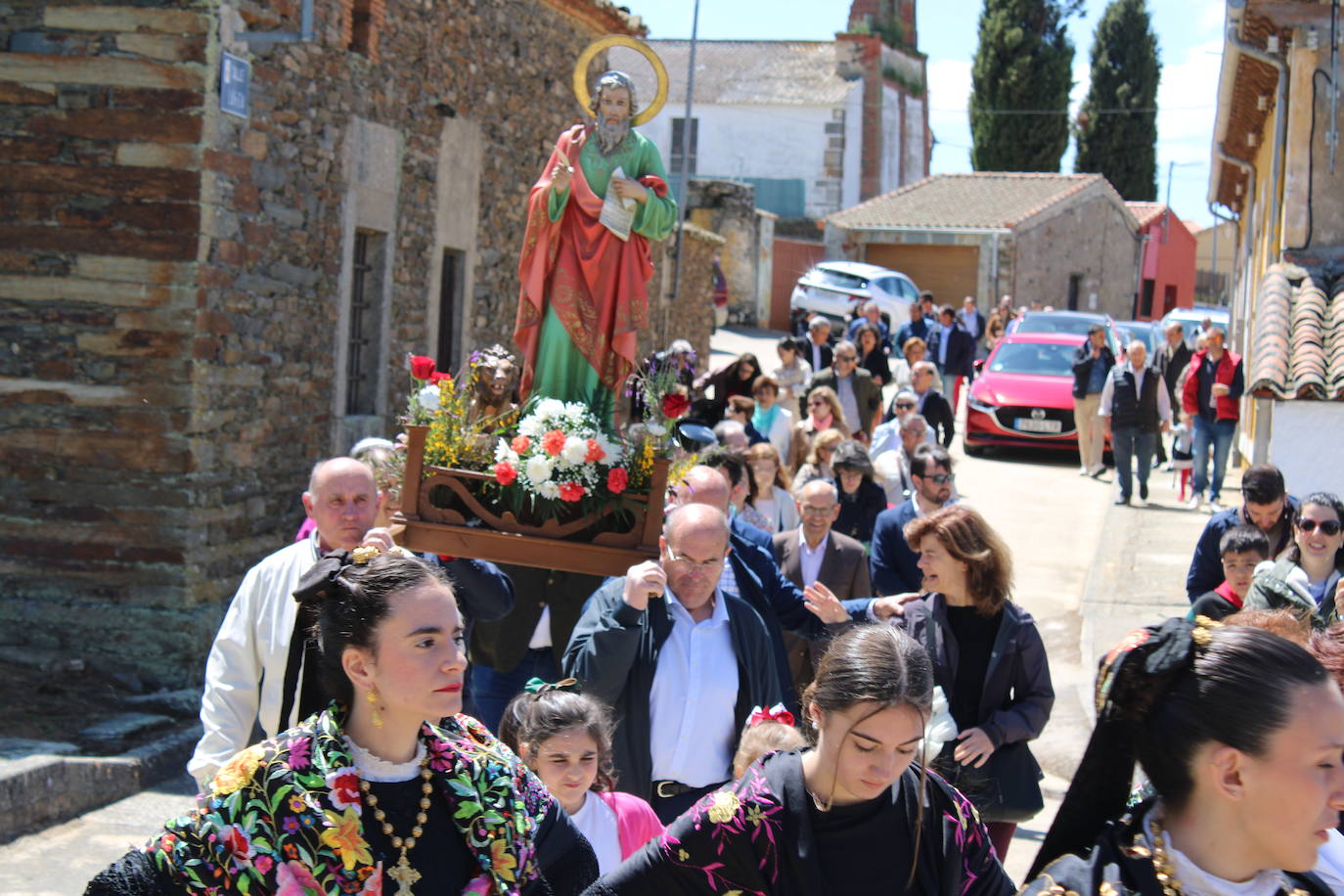 Cabezuela de Salvatierra disfruta con su fiesta en honor a San Marcos