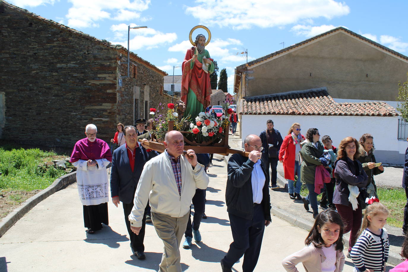 Cabezuela de Salvatierra disfruta con su fiesta en honor a San Marcos