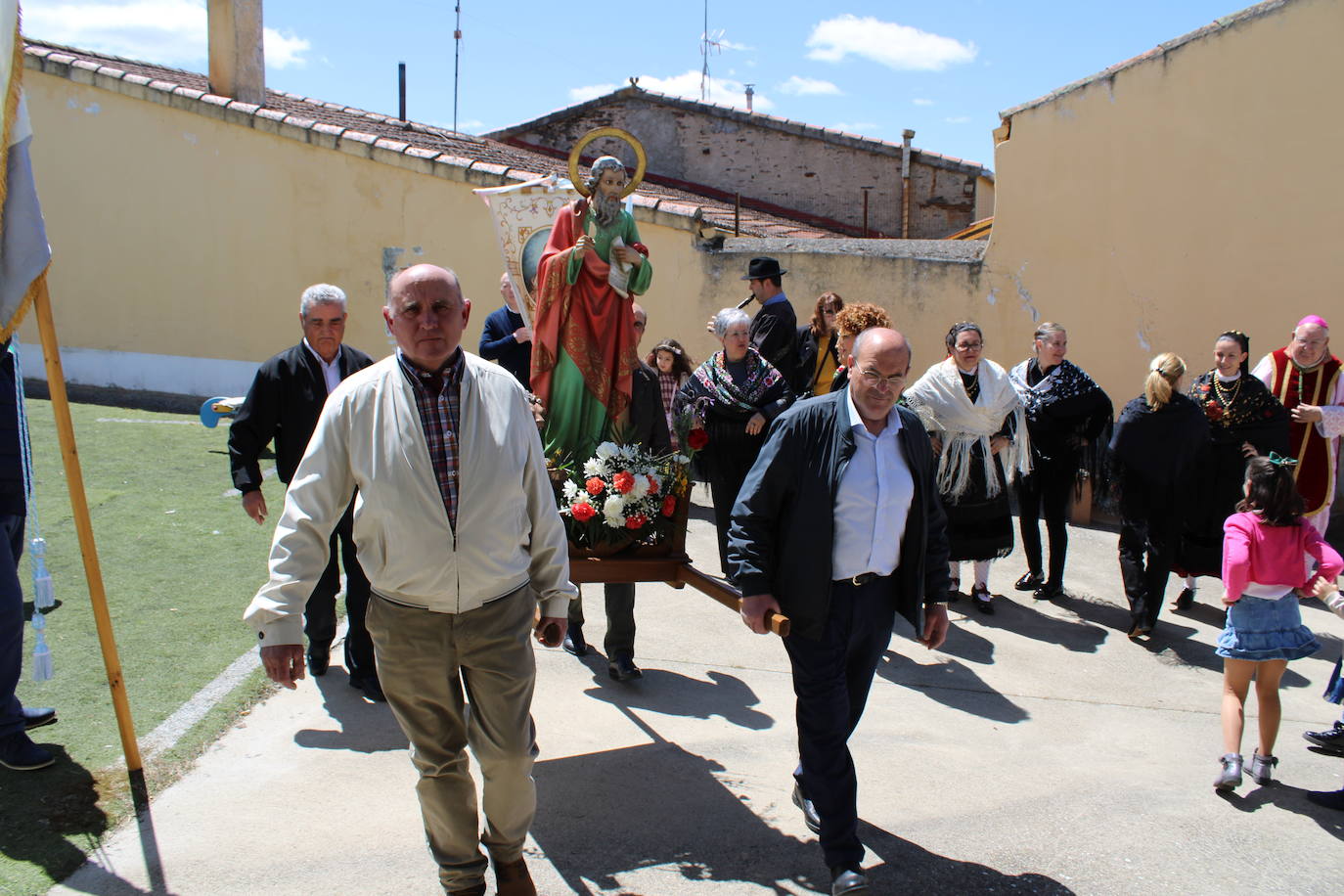 Cabezuela de Salvatierra disfruta con su fiesta en honor a San Marcos
