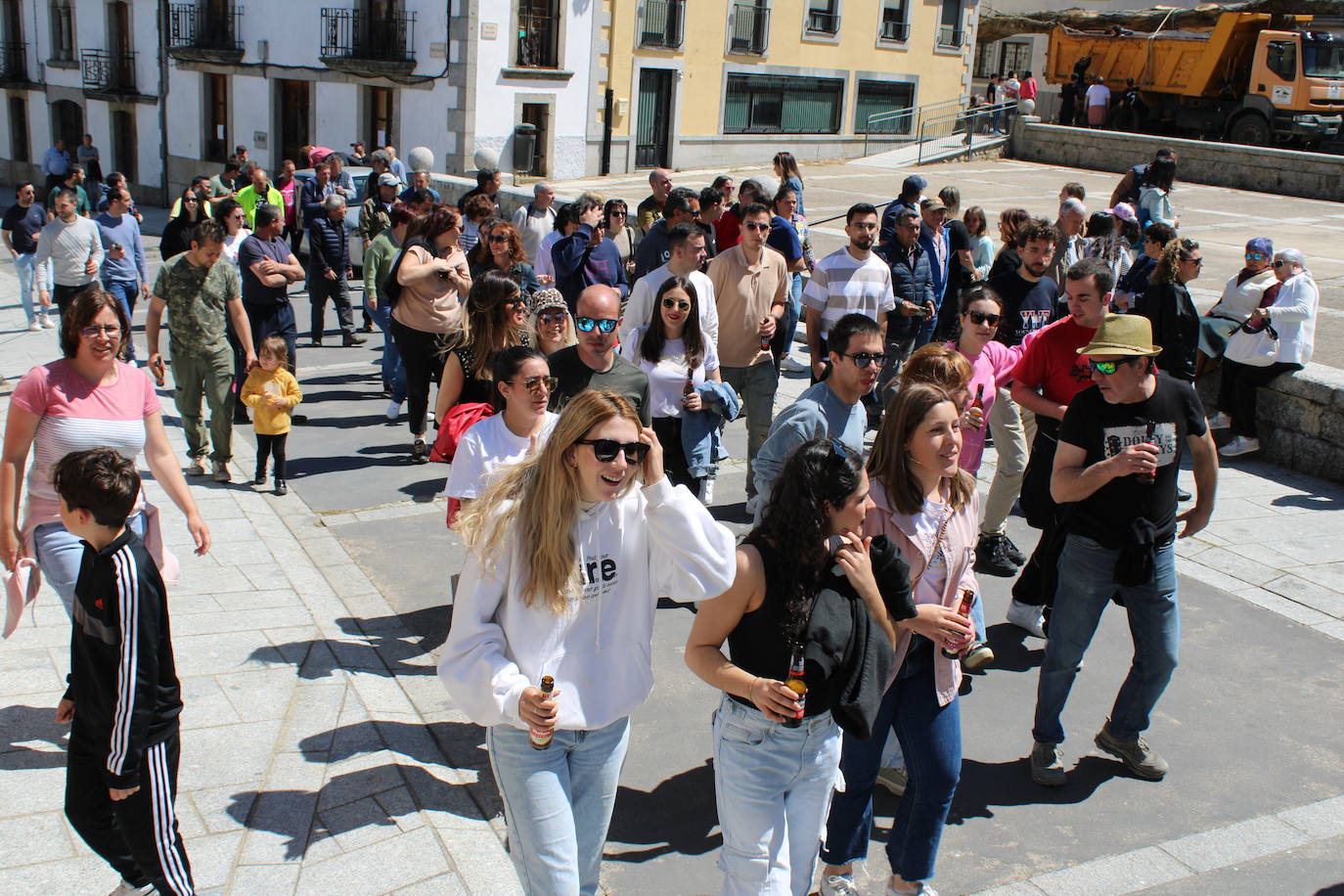 La picota de los quintos luce ya en Los Santos para recibir a la Virgen del Gozo