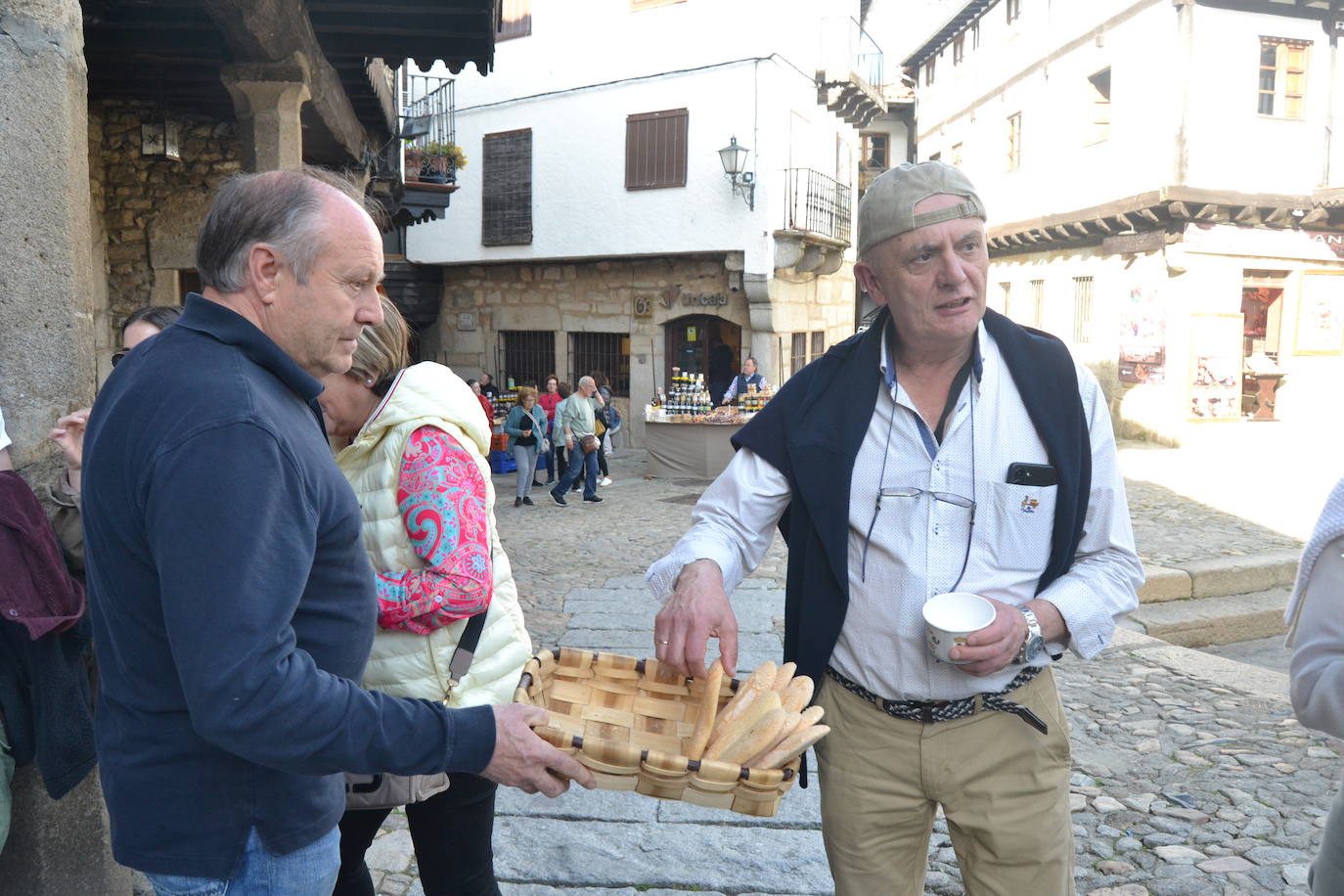 El Día del Trago envuelve en fiesta a La Alberca